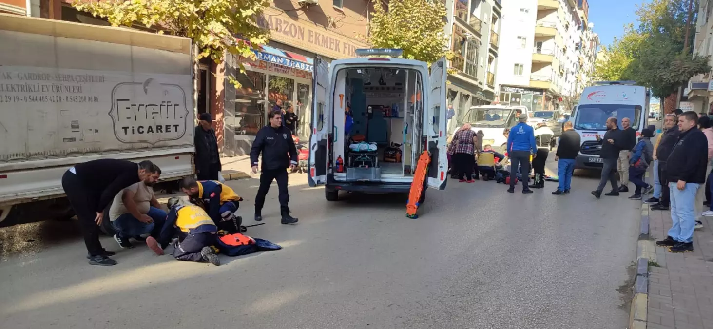 Ehliyetsiz Motosiklet Sürücüsünün Kazası: 1’İ Ağır, 3 Yaralı